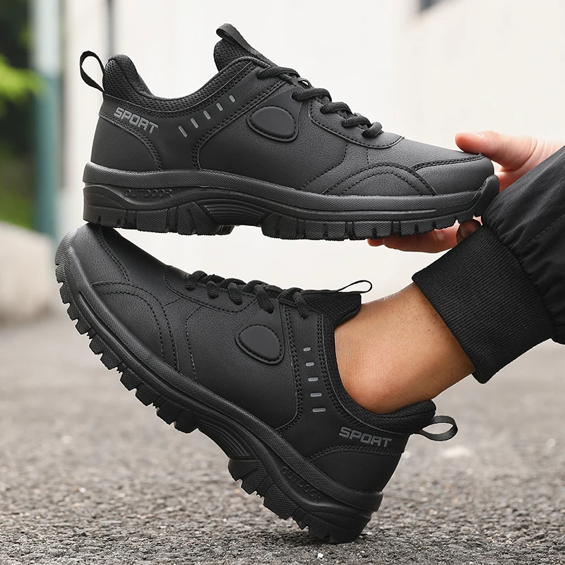 Sepatu Jalan Berkemah Luar Rua - Outdoor Adventure Shoes ulasan dan harga