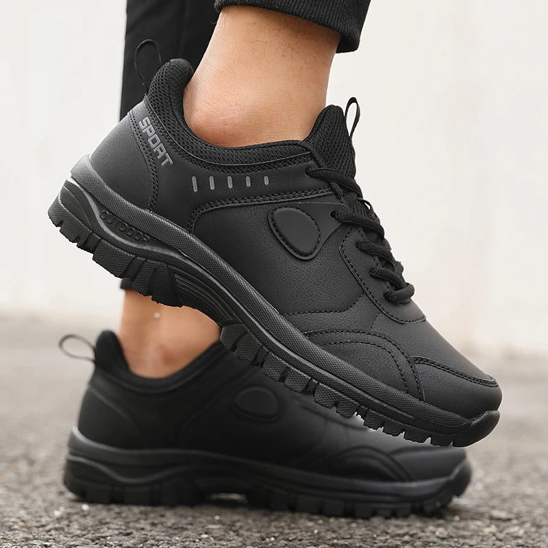 Sepatu Jalan Berkemah Luar Rua - Outdoor Adventure Shoes ulasan dan harga